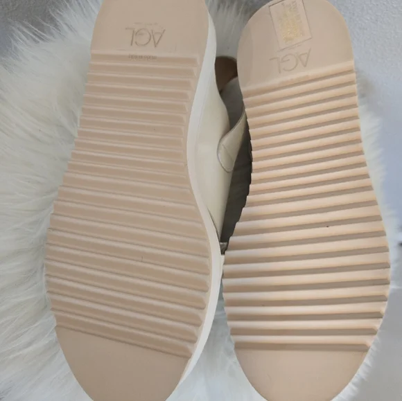 AGL Maya Criss Cross Platform Leather Sandal - Picture 9 of 10